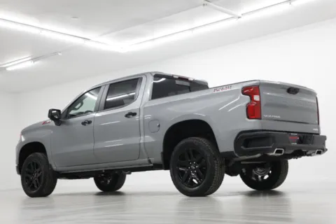 More photos of 2026 Chevrolet Silverado 1500 LT Trail Boss at Jim Falk Motors, MO