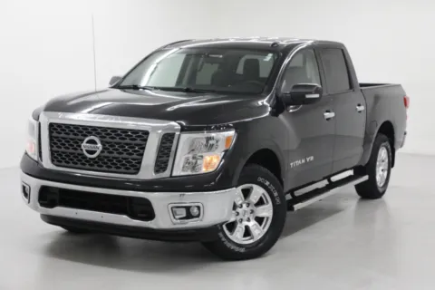 More photos of 2018 Nissan Titan SV at Jim Falk Motors, MO