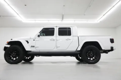 Another view of 2021 Jeep Gladiator High Altitude for sale in Clinton, MO at Jim Falk Motors
