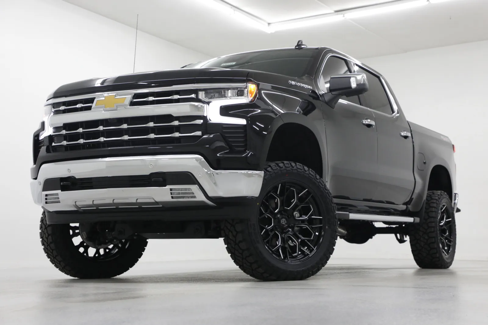 Black 2026 Chevrolet Silverado 1500 LTZ for sale in Clinton, MO