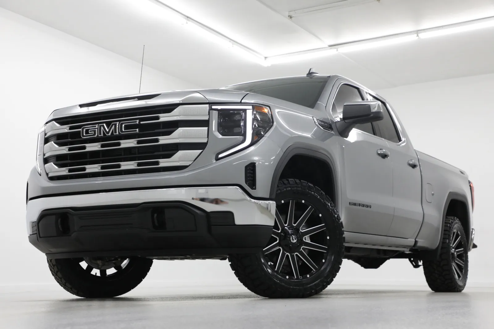 2026 GMC Sierra 1500 SLE for sale in Clinton, MO