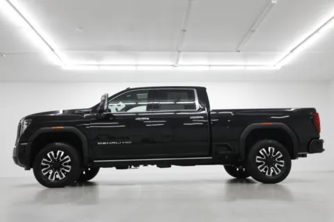 Another view of 2026 GMC Sierra 2500HD Denali Ultimate for sale in Clinton, MO at Jim Falk Motors