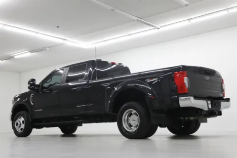 More photos of 2020 Ford Super Duty F-350 DRW XL at Jim Falk Motors, MO