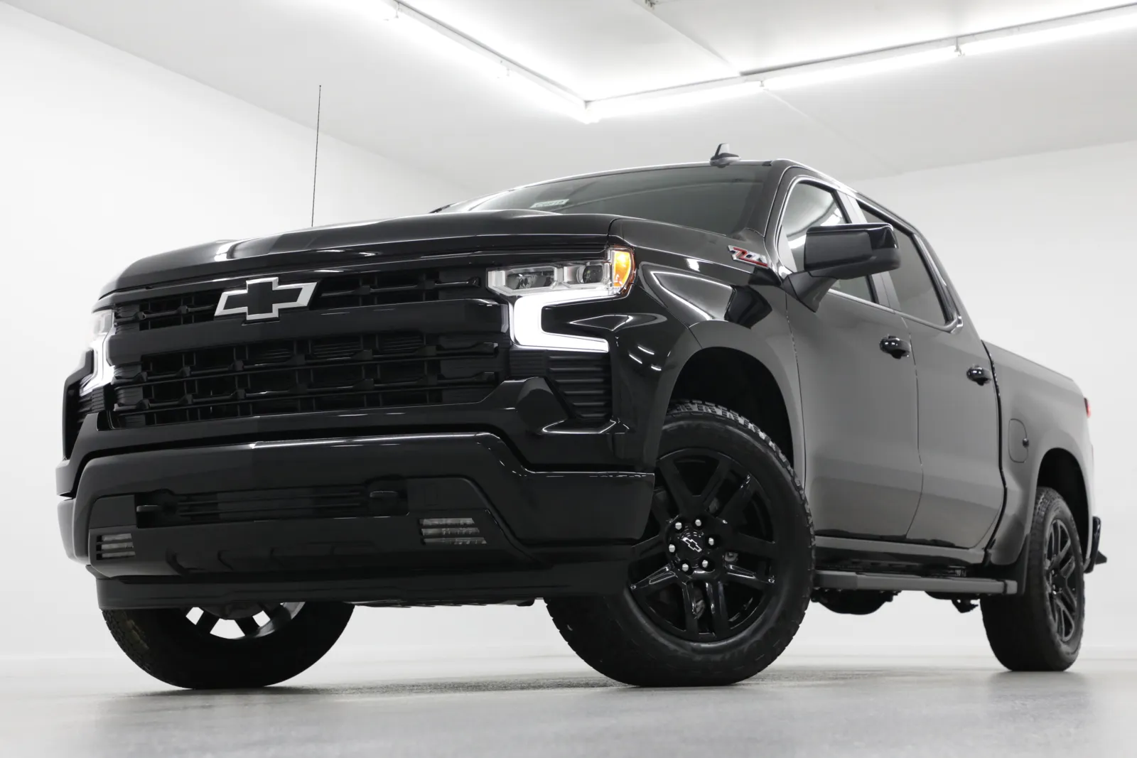 Black 2026 Chevrolet Silverado 1500 RST for sale in Clinton, MO