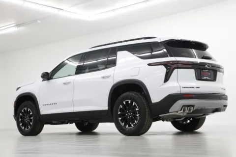 More photos of 2026 Chevrolet Traverse Z71 at Jim Falk Motors, MO