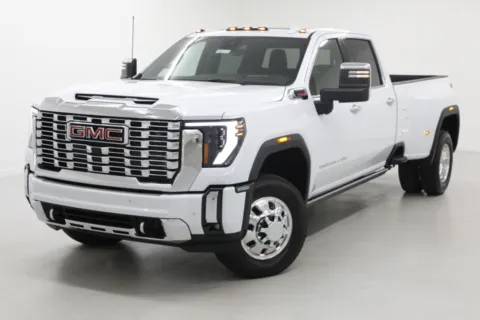 More photos of 2026 GMC Sierra 3500HD DRW Denali at Jim Falk Motors, MO