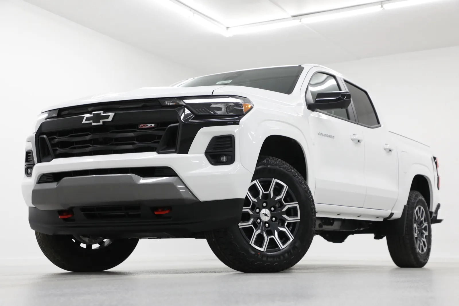 White 2026 Chevrolet Colorado Z71 for sale in Clinton, MO