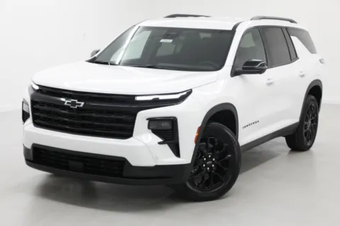 More photos of 2026 Chevrolet Traverse LT at Jim Falk Motors, MO