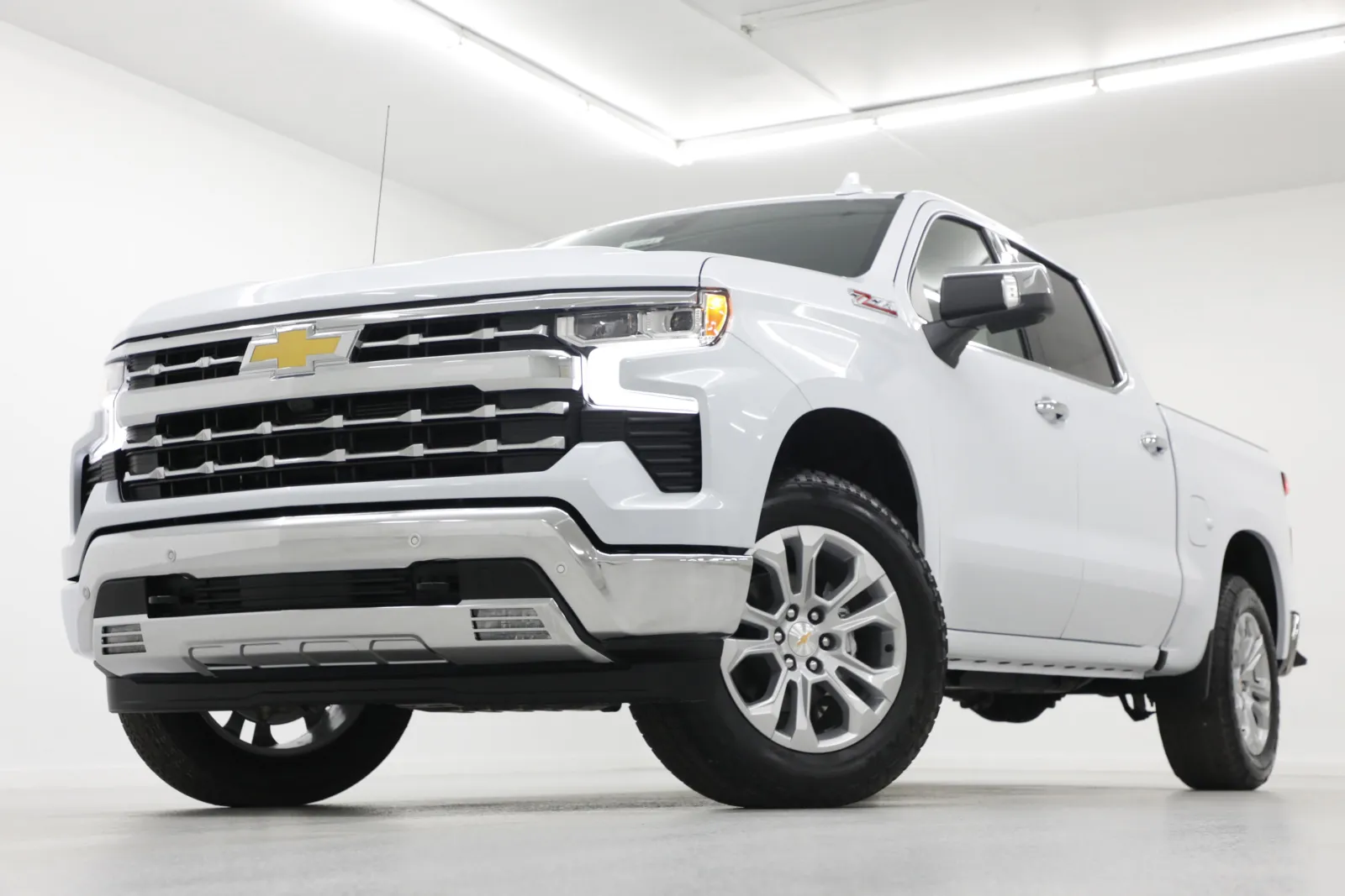 White 2026 Chevrolet Silverado 1500 LTZ for sale in Clinton, MO