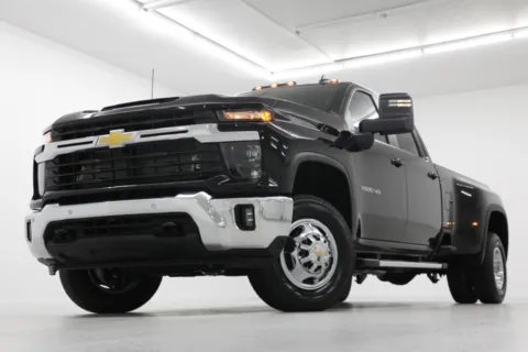 Black 2026 Chevrolet Silverado 3500HD DRW LT for sale in Clinton, MO