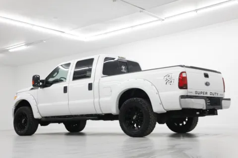 More photos of 2016 Ford Super Duty F-250 SRW XLT at Jim Falk Motors, MO