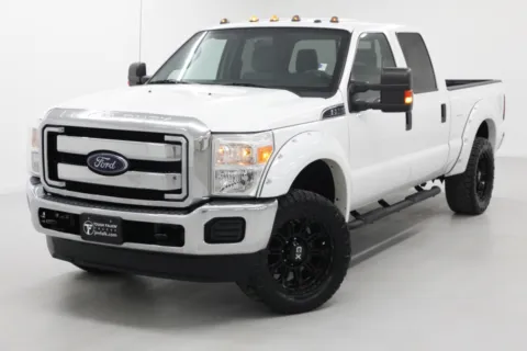 More photos of 2016 Ford Super Duty F-250 SRW XLT at Jim Falk Motors, MO