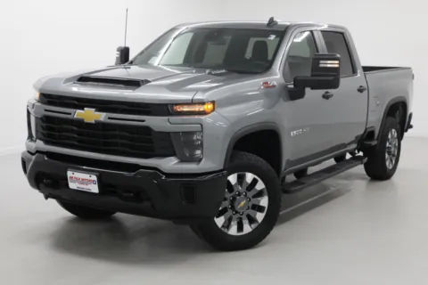 More photos of 2024 Chevrolet Silverado 2500HD Custom at Jim Falk Motors, MO