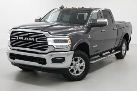 More photos of 2019 Ram 3500 Laramie at Jim Falk Motors, MO