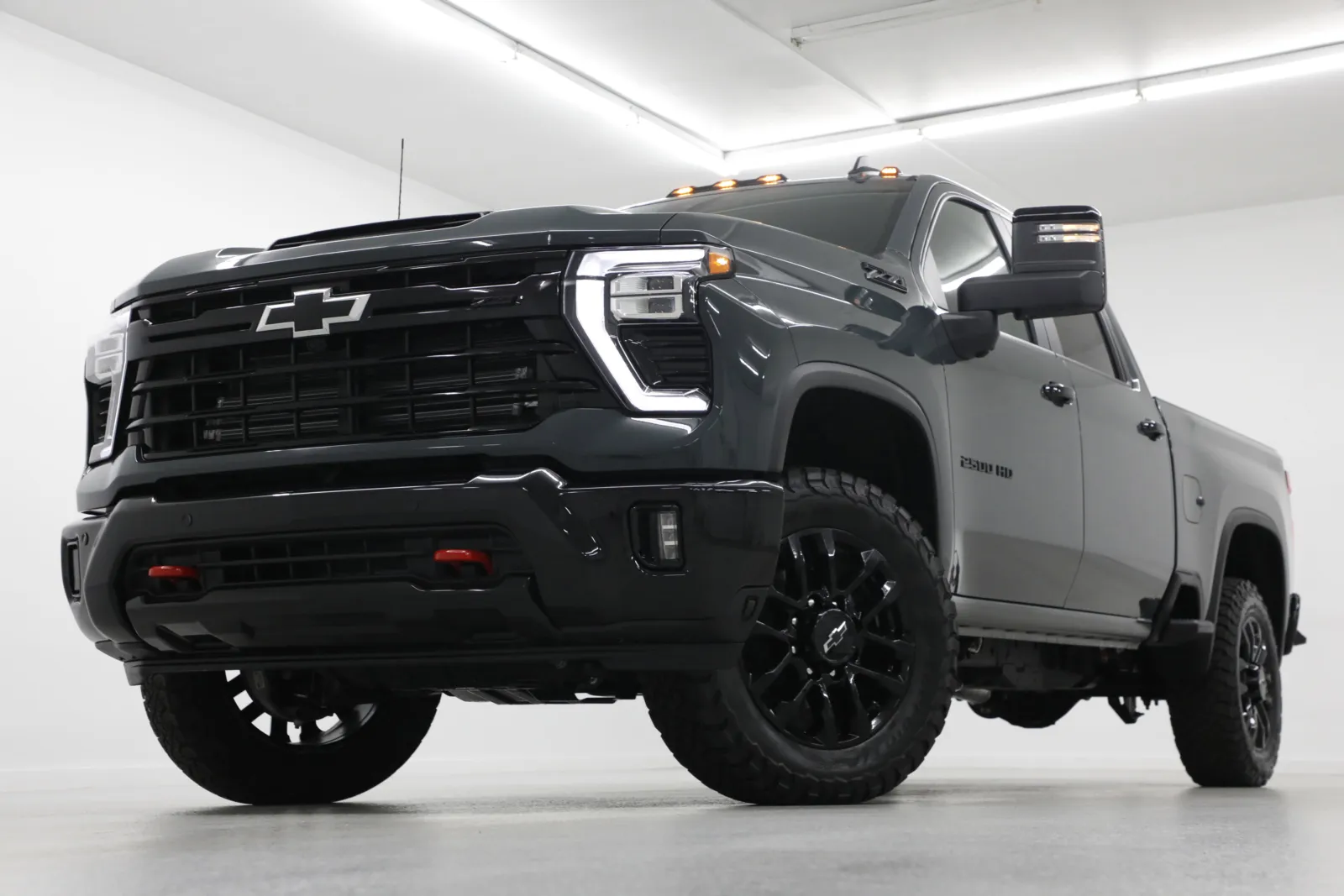 Gray 2026 Chevrolet Silverado 2500HD LT for sale in Clinton, MO