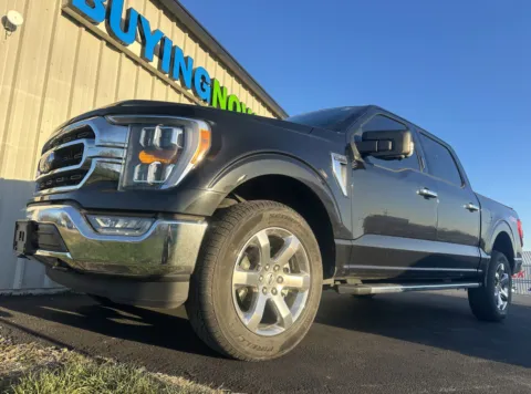 Black 2022 Ford F-150 XLT for sale in Clinton, MO