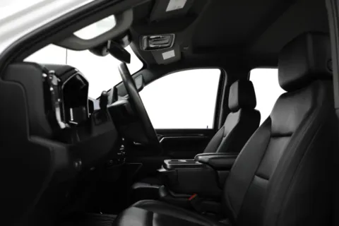 More photos of 2024 Chevrolet Silverado 2500HD LTZ at Jim Falk Motors, MO