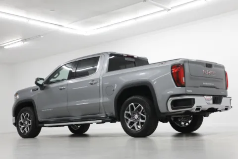 More photos of 2026 GMC Sierra 1500 SLT at Jim Falk Motors, MO