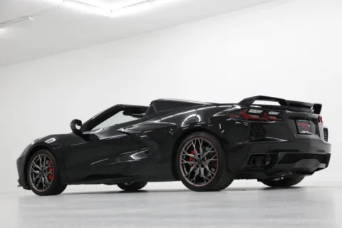 More photos of 2024 Chevrolet Corvette 3LT at Jim Falk Motors, MO