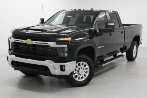 More photos of 2026 Chevrolet Silverado 3500HD LT at Jim Falk Motors, MO