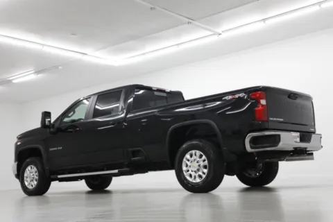 More photos of 2026 Chevrolet Silverado 3500HD LT at Jim Falk Motors, MO