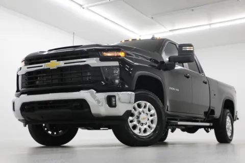 Black 2026 Chevrolet Silverado 3500HD LT for sale in Clinton, MO