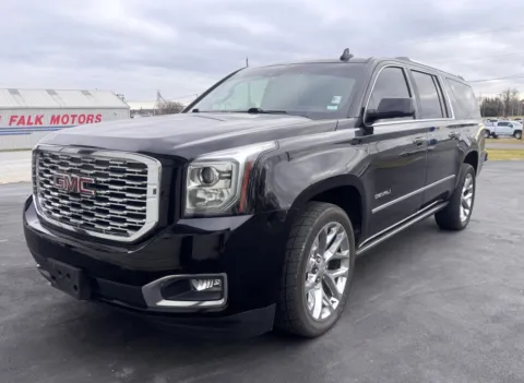 Black 2019 GMC Yukon XL Denali for sale in Clinton, MO
