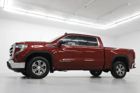 Photos of 2021 GMC Sierra 1500 SLE for sale in Clinton, MO at Jim Falk Motors
