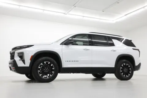 Photos of 2026 Chevrolet Traverse Z71 for sale in Clinton, MO at Jim Falk Motors