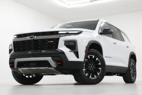 White 2026 Chevrolet Traverse Z71 for sale in Clinton, MO