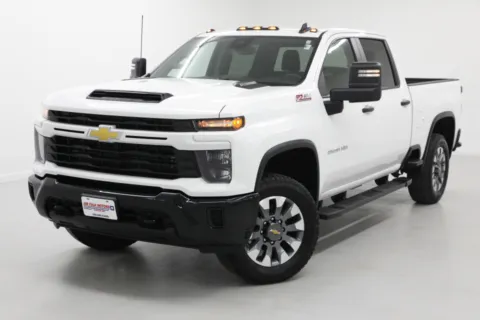 More photos of 2024 Chevrolet Silverado 2500HD Custom at Jim Falk Motors, MO
