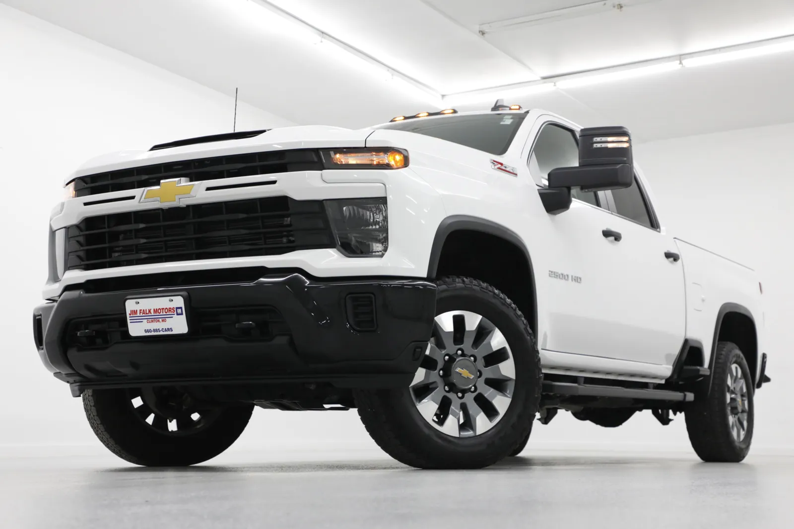 White 2024 Chevrolet Silverado 2500HD Custom for sale in Clinton, MO