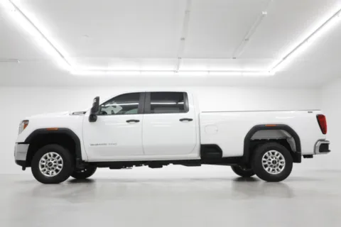 Another view of 2021 GMC Sierra 2500HD for sale in Clinton, MO at Jim Falk Motors
