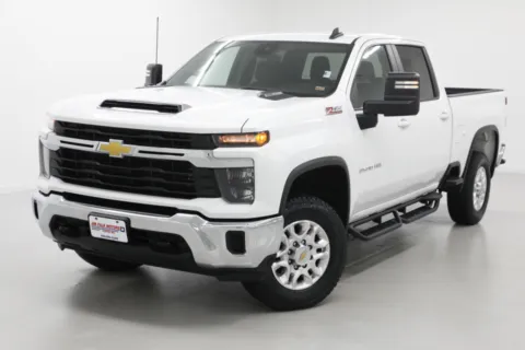 More photos of 2024 Chevrolet Silverado 2500HD LT at Jim Falk Motors, MO