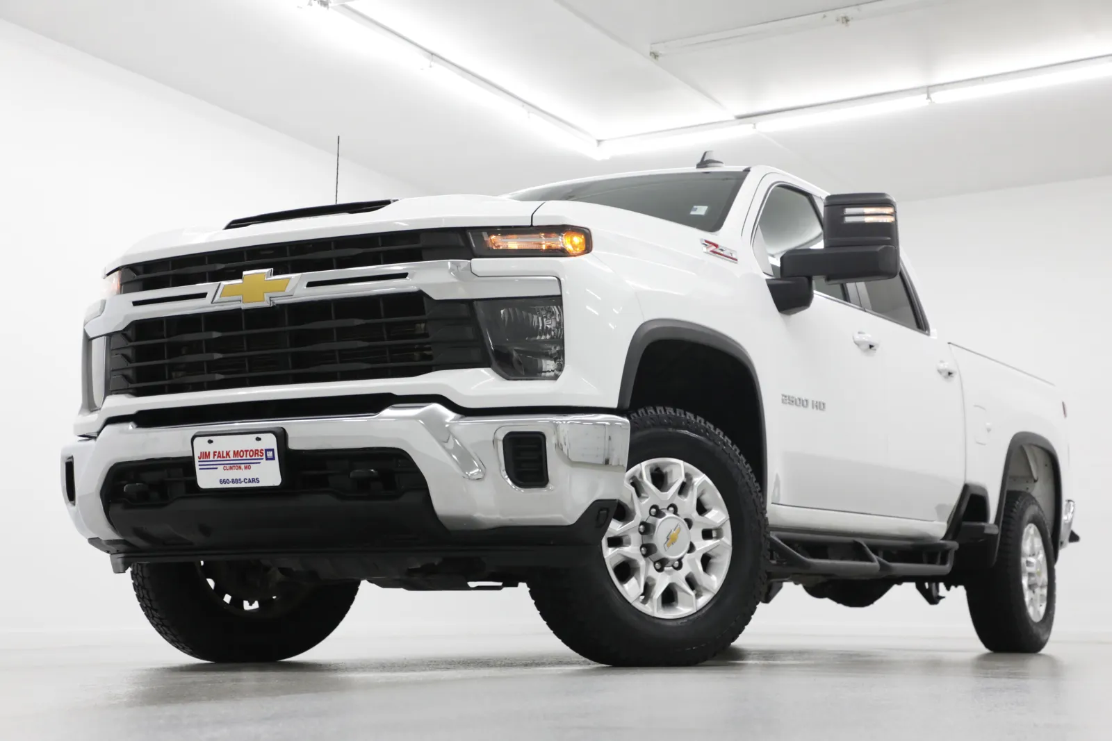 White 2024 Chevrolet Silverado 2500HD LT for sale in Clinton, MO