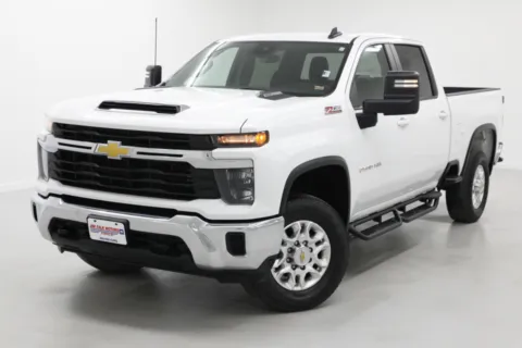 White 2024 Chevrolet Silverado 2500HD LT for sale in Clinton, MO