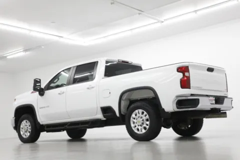 More photos of 2024 Chevrolet Silverado 2500HD LT at Jim Falk Motors, MO