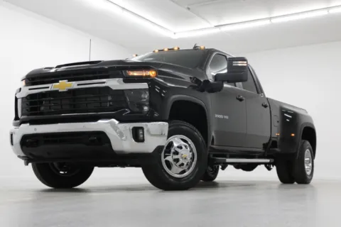 Black 2026 Chevrolet Silverado 3500HD DRW LT for sale in Clinton, MO