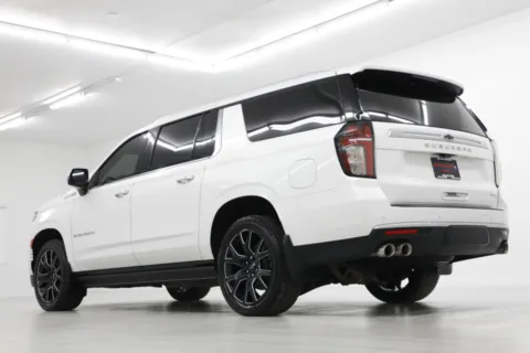 More photos of 2022 Chevrolet Suburban High Country at Jim Falk Motors, MO