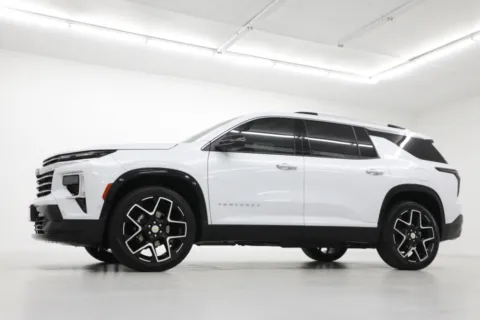 Photos of 2026 Chevrolet Traverse High Country for sale in Clinton, MO at Jim Falk Motors