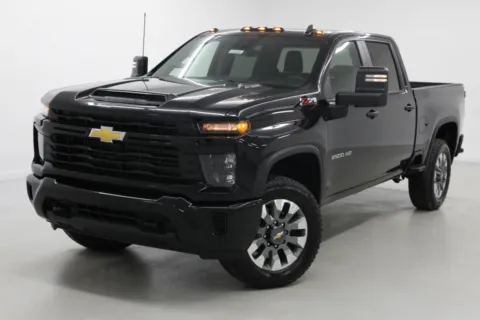More photos of 2026 Chevrolet Silverado 2500HD Custom at Jim Falk Motors, MO
