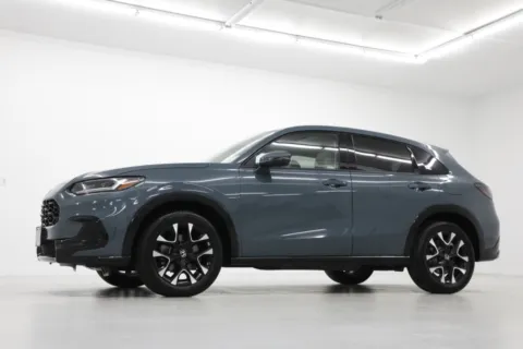 Photos of 2026 Honda HR-V EX-L for sale in Clinton, MO at Jim Falk Motors