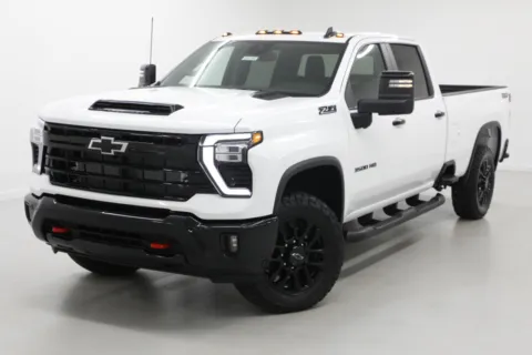 More photos of 2026 Chevrolet Silverado 3500HD LT at Jim Falk Motors, MO