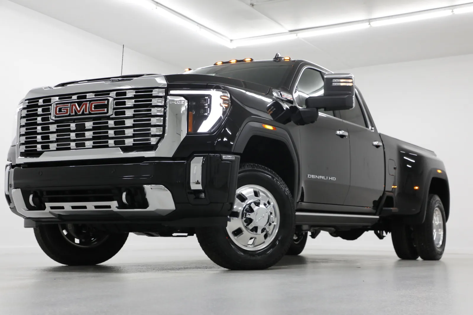 Black 2026 GMC Sierra 3500HD DRW Denali for sale in Clinton, MO