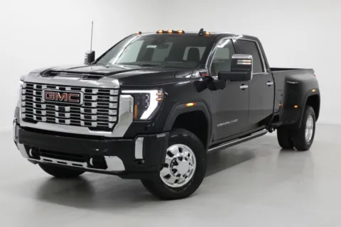 More photos of 2026 GMC Sierra 3500HD DRW Denali at Jim Falk Motors, MO