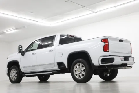 More photos of 2026 Chevrolet Silverado 2500HD High Country at Jim Falk Motors, MO