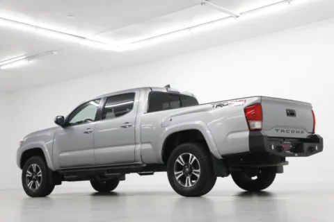 More photos of 2017 Toyota Tacoma TRD Sport at Jim Falk Motors, MO