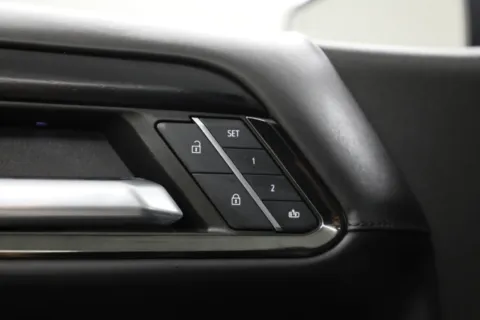 More photos of 2022 GMC Sierra 1500 AT4X at Jim Falk Motors, MO