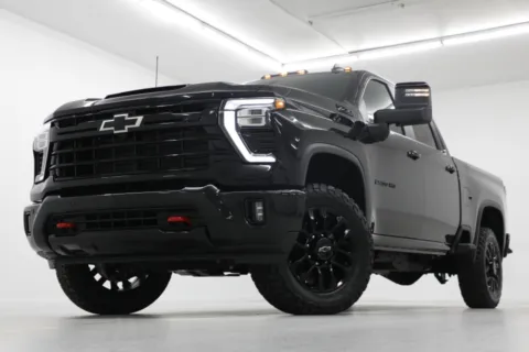 Black 2026 Chevrolet Silverado 2500HD LT for sale in Clinton, MO
