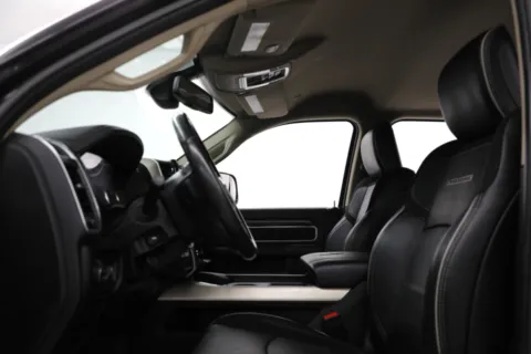 More photos of 2021 Ram 3500 Laramie at Jim Falk Motors, MO